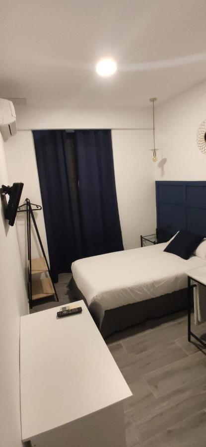 Single Room Private Bathroom